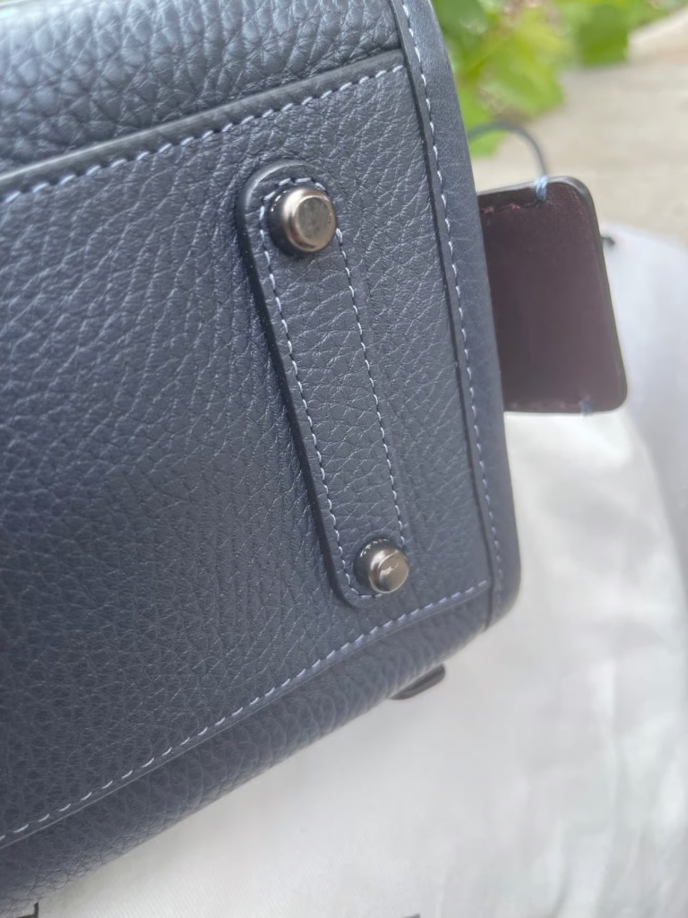 Coach Rogue 25 Tea Rose HTF Color - Midnight Navy - Incl. Scarf and Flower Charm - Picture 12 of 15